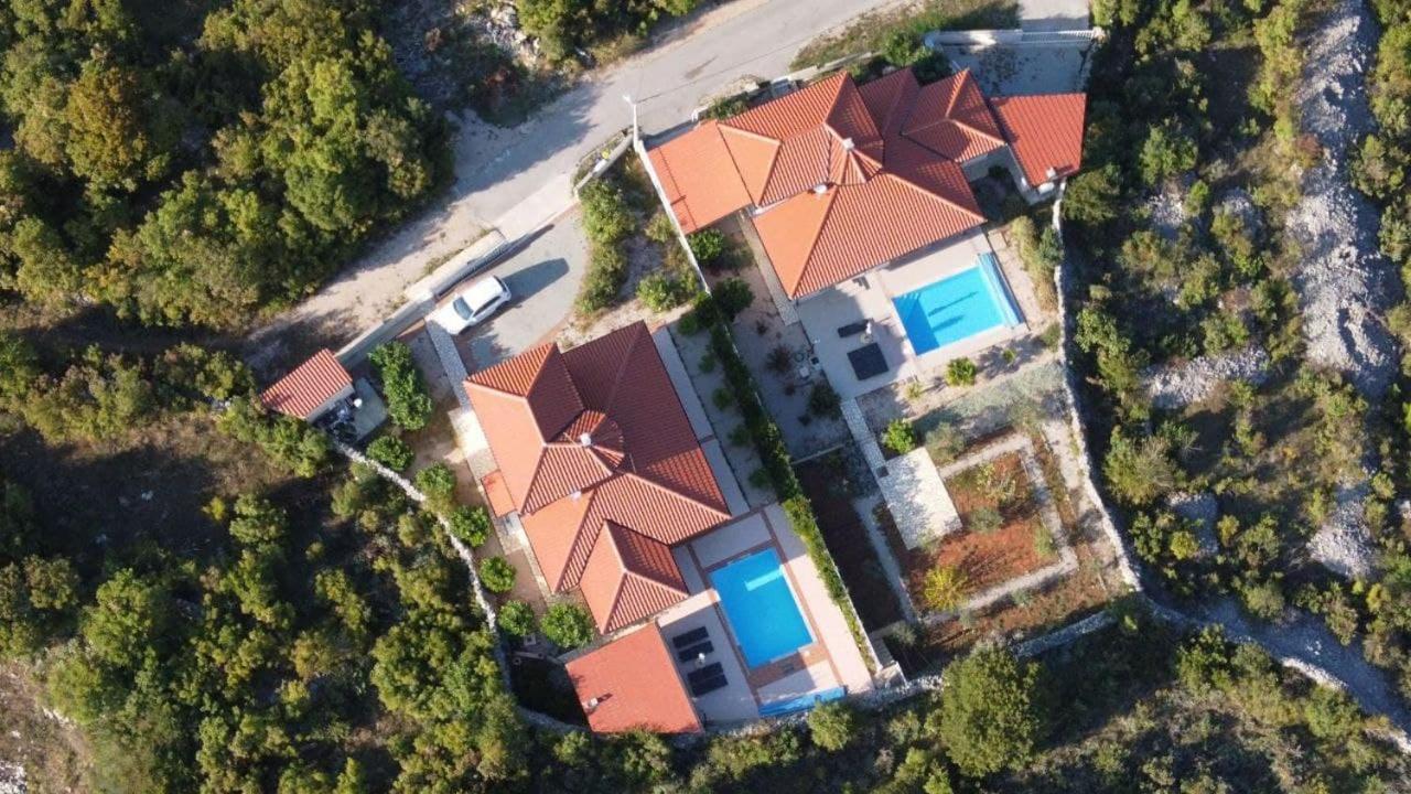 Villa Veglia Vrh  ภายนอก รูปภาพ