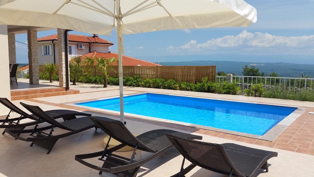 Villa Veglia Vrh  ภายนอก รูปภาพ